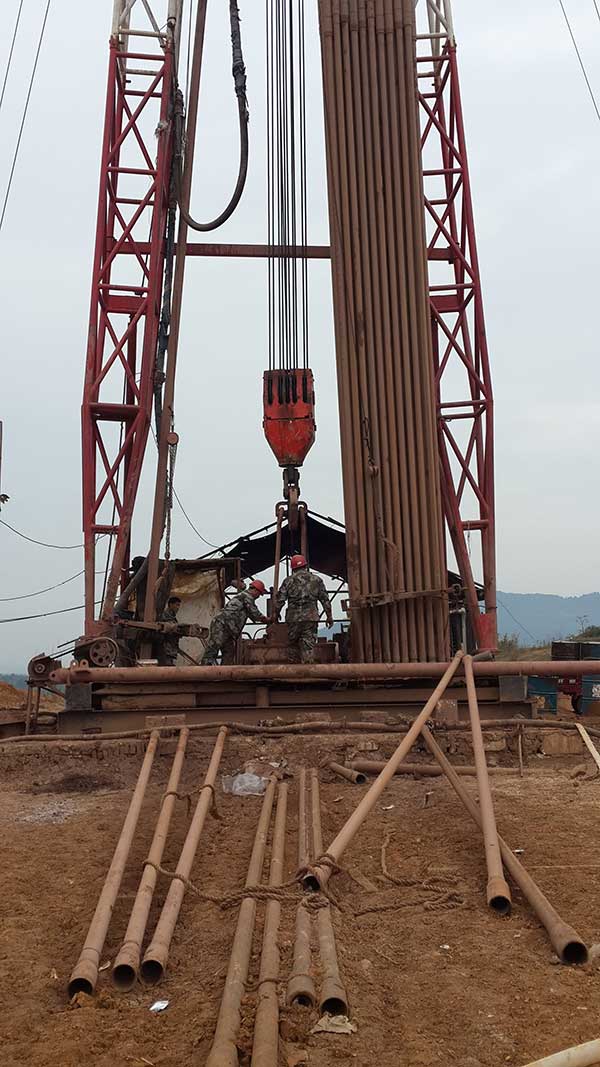 打温泉井钻井施工